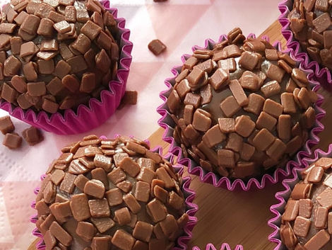 APRENDA COMO FAZER BRIGADEIROS GOURMET EM APENAS 7 DIAS! 