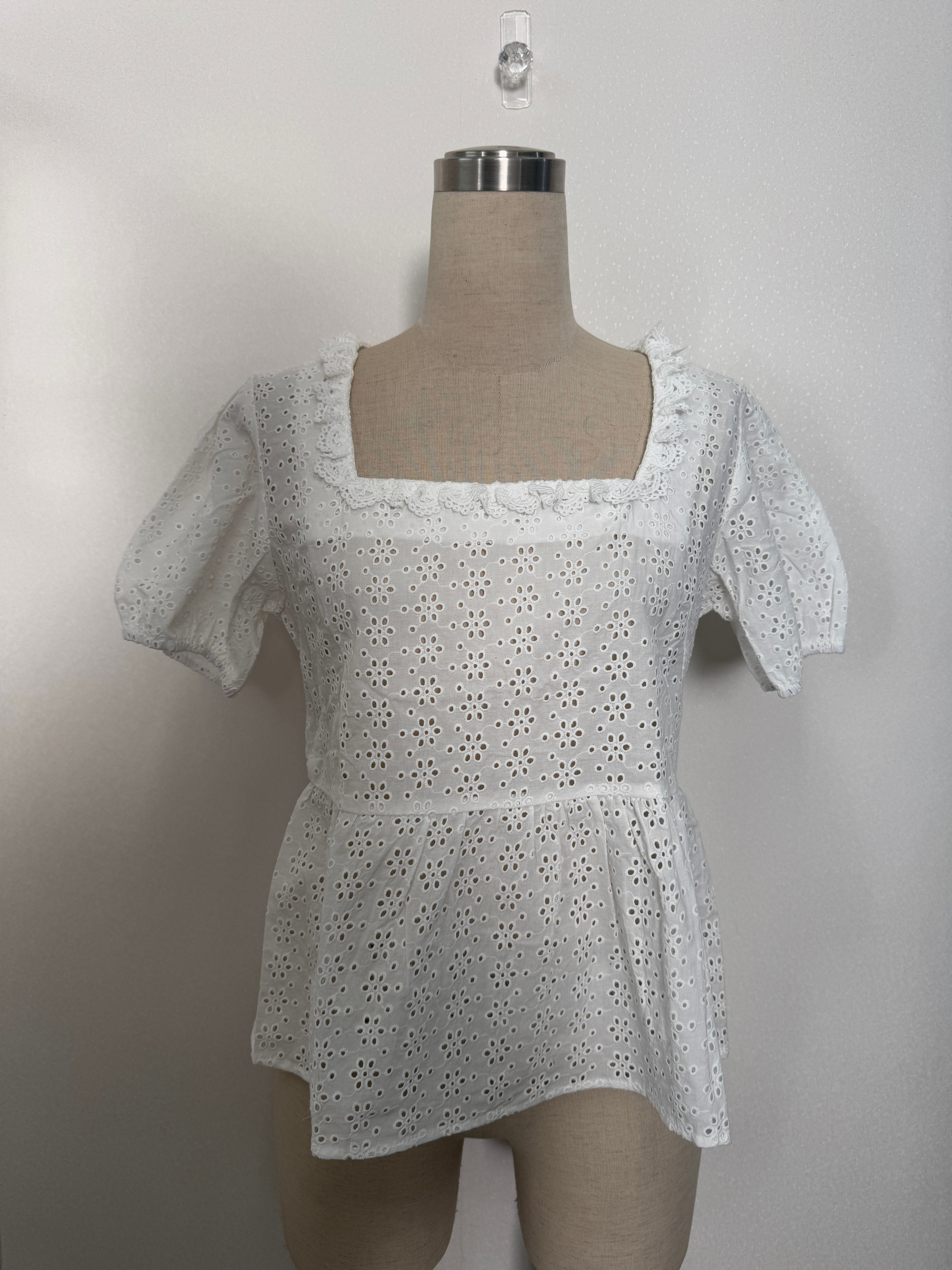 白色透视蕾丝短袖衬衫