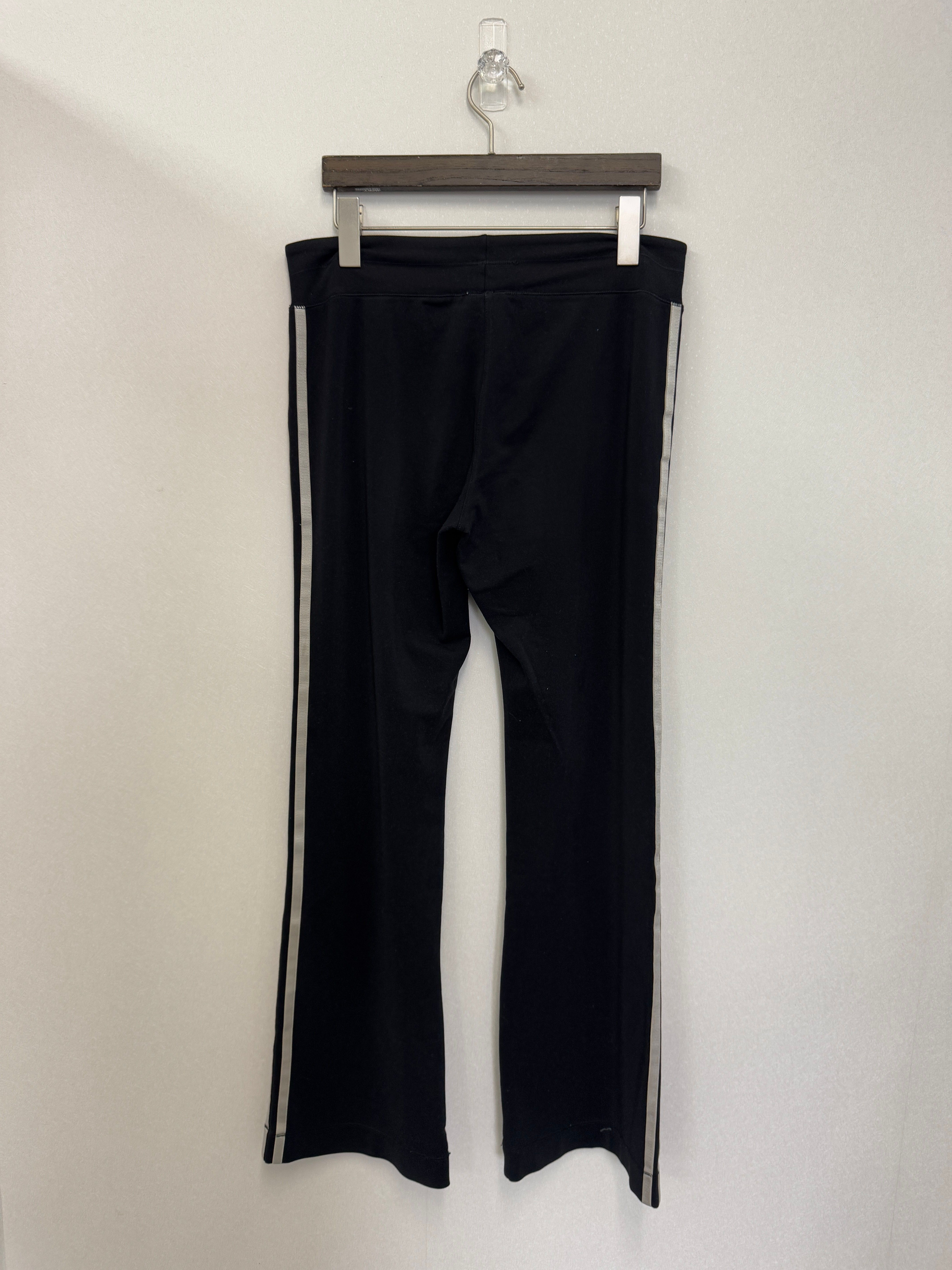 黑色条纹运动裤