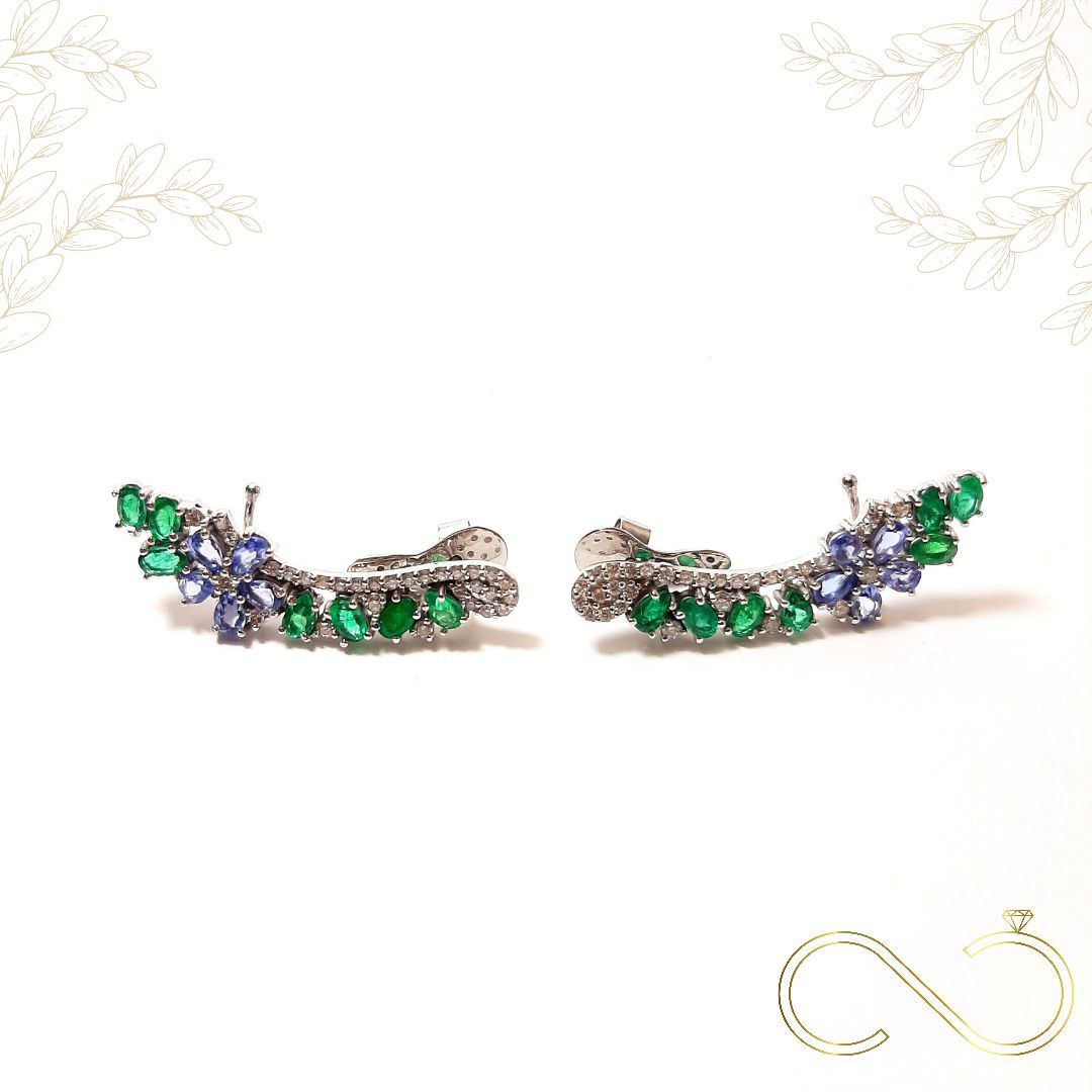Brinco ear cuff em ouro branco 18 quilates com esmeraldas,tanzanitas e diamantes