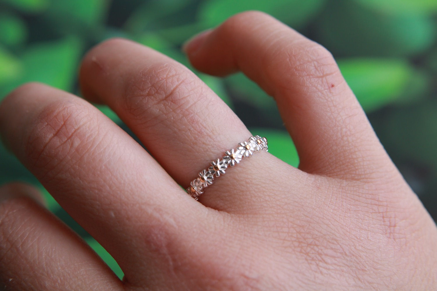 Anillo Corona Margaritas 