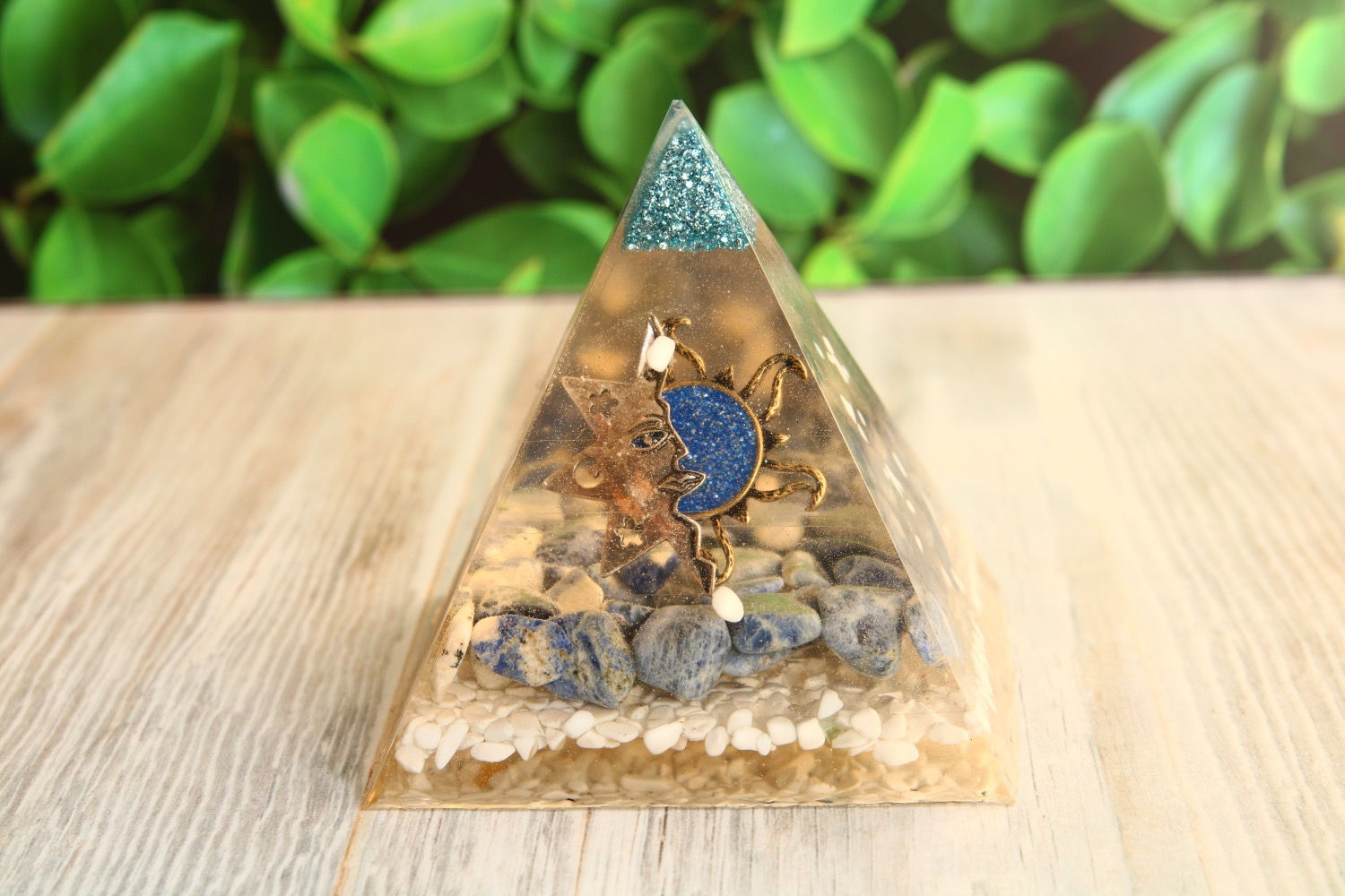 Piramide XL con ónix blanco