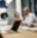 trabajadores en oficina