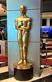 Escultura Oscar Gigante