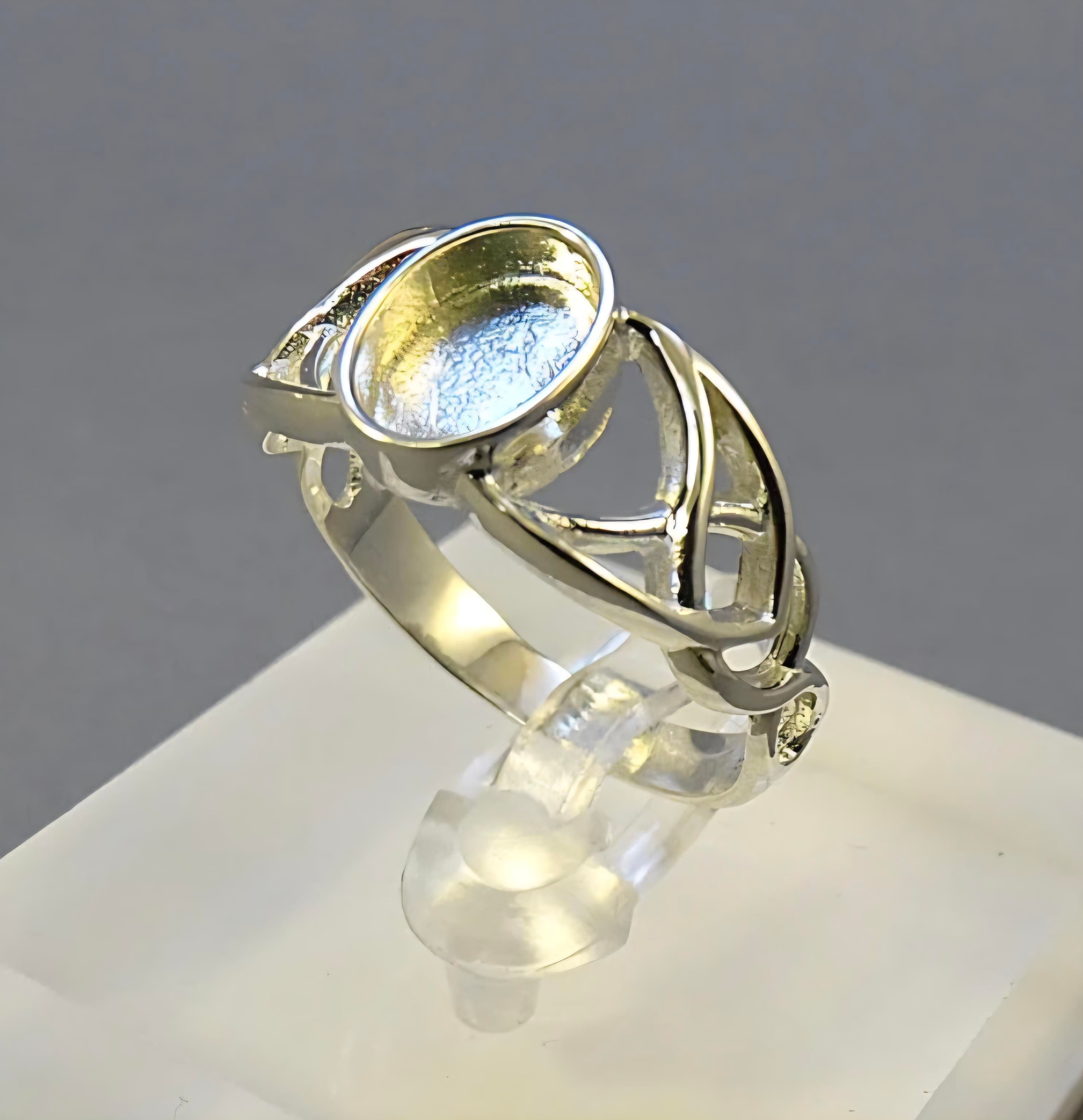Beth 925 Solid Silver Ring
