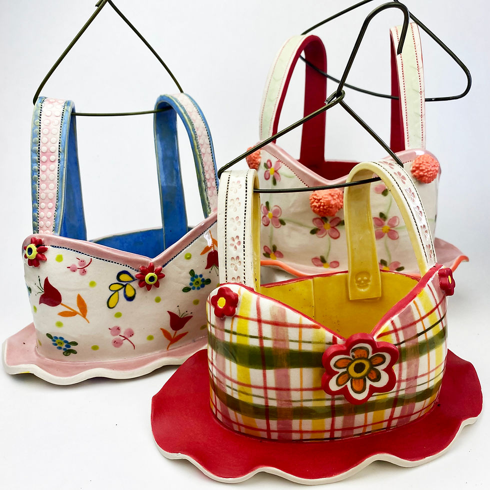 Thumbnail: Bustier Hanging Planter Pink