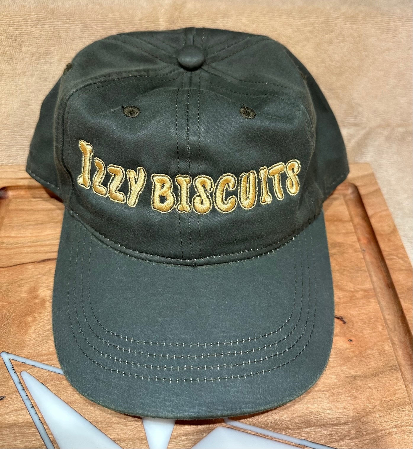 Izzy Biscuits Cap - Olive - Solid Back