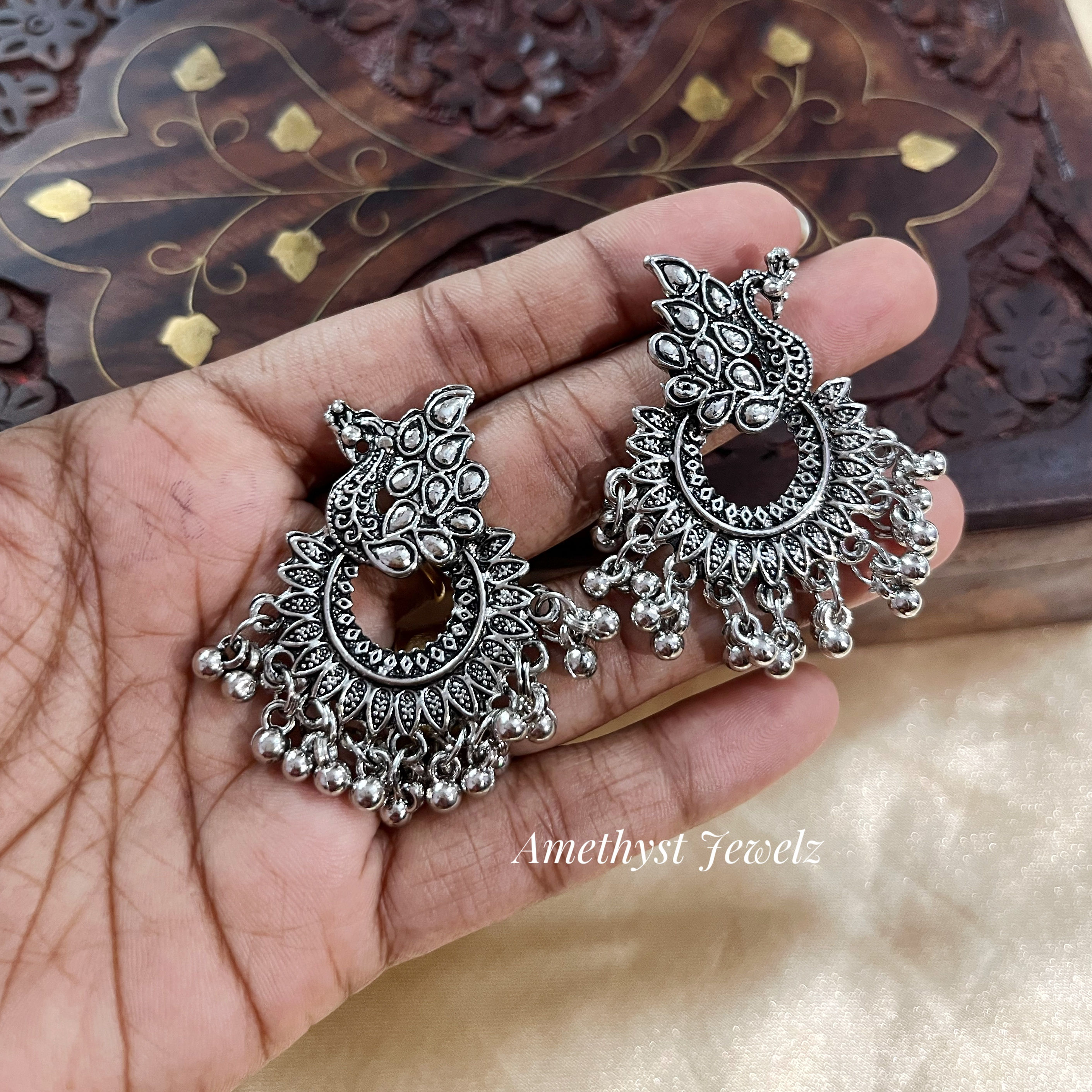 Oxidized silver stud