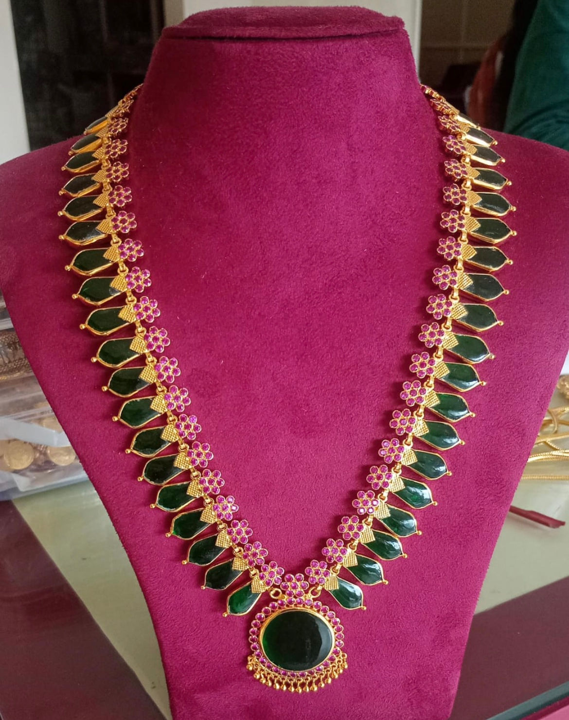 Premium Glass Stone Nagapadam Long Necklace ( 20 petals )