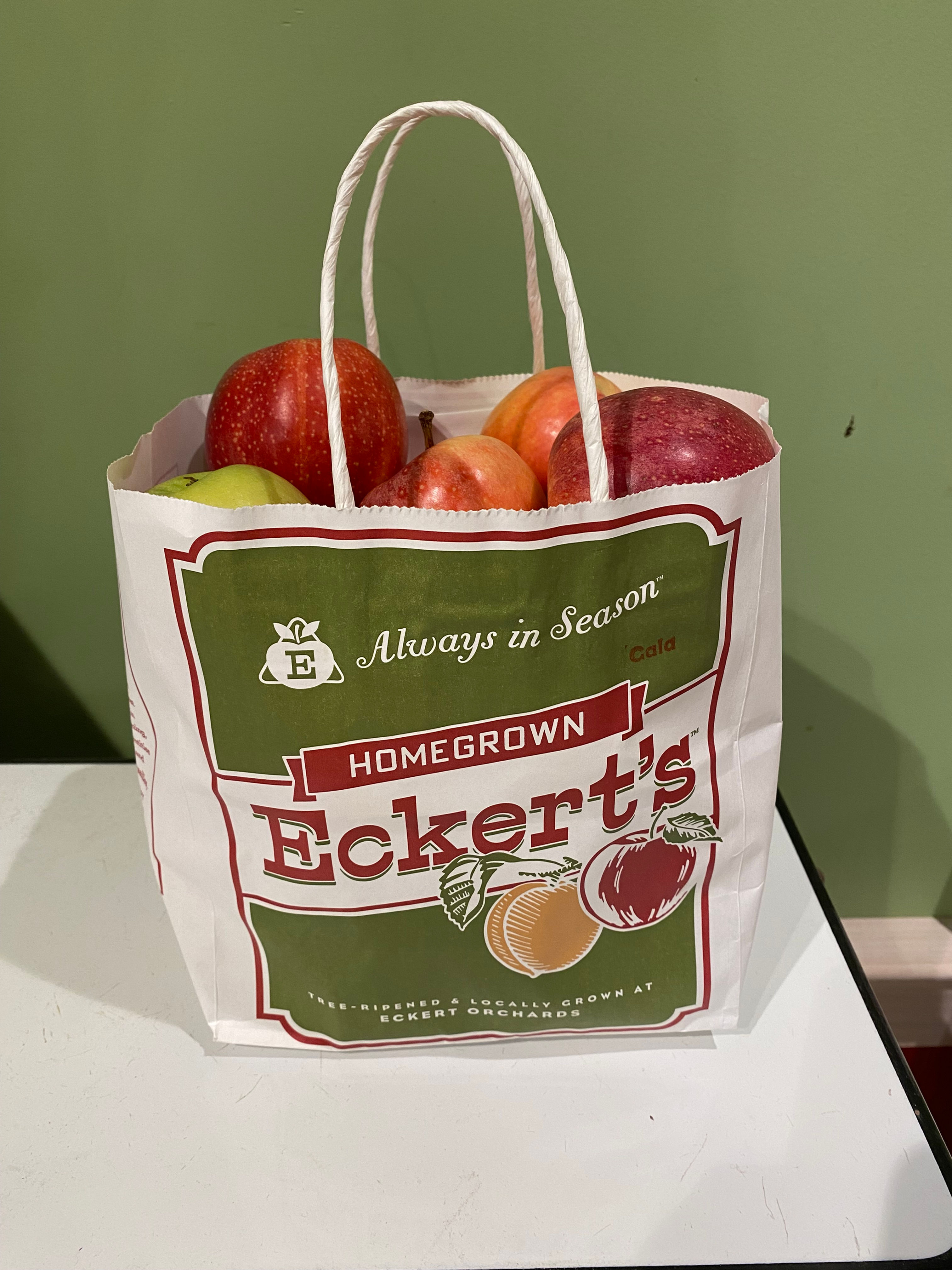 Fuji Apples - 2 lb bag