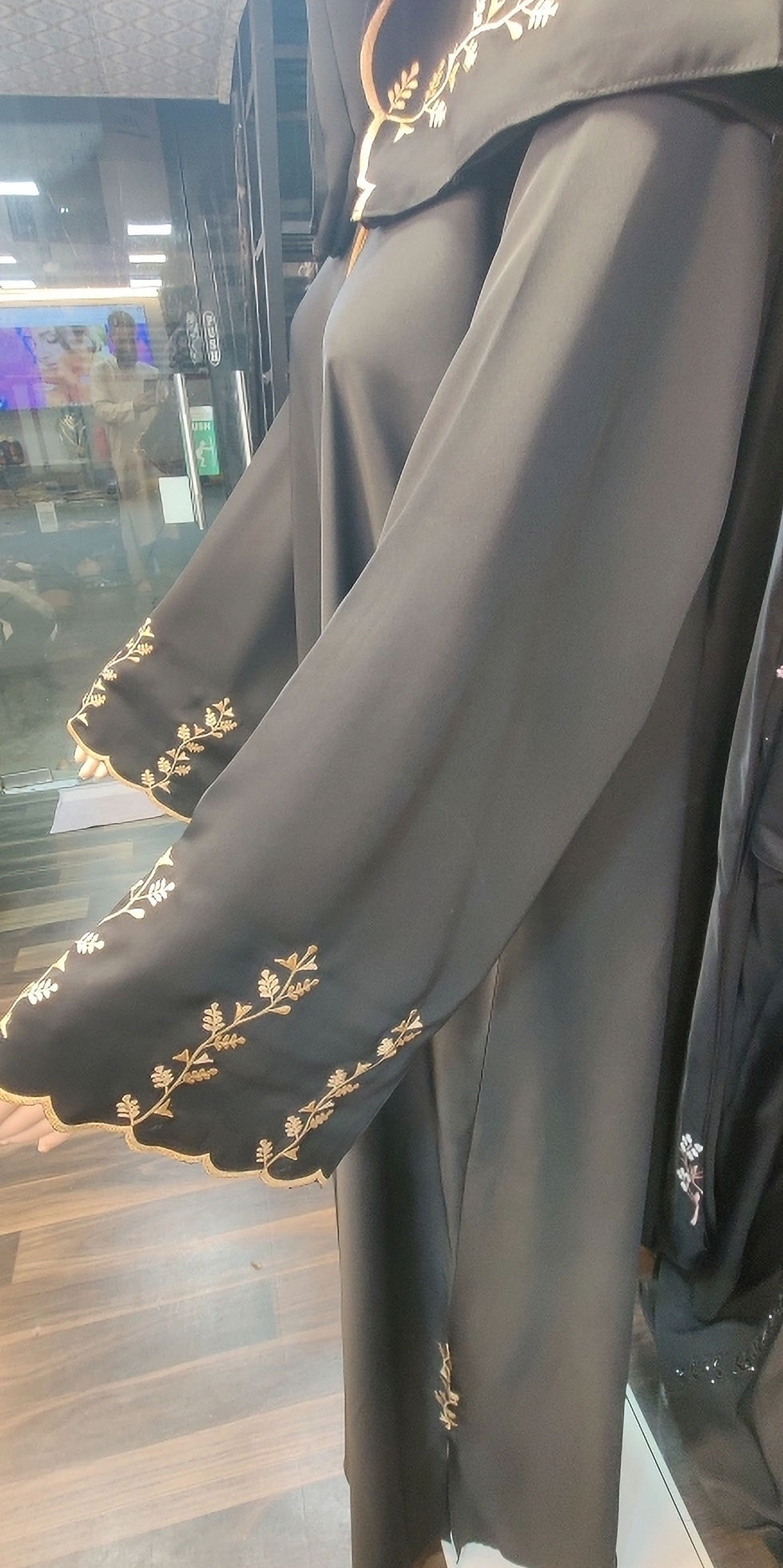Thumbnail: Batul Abayas