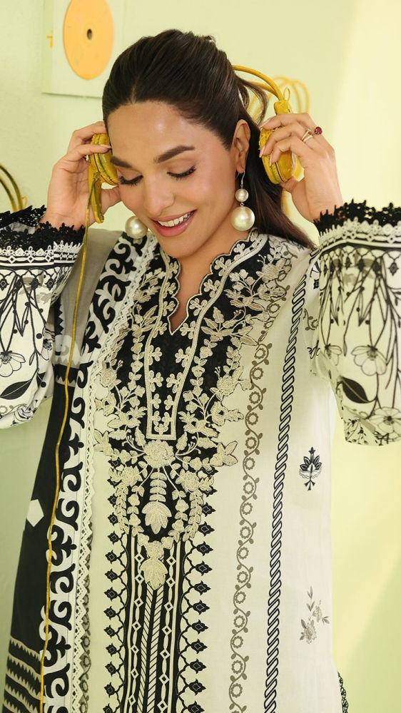 थंबनेल: Anaya By Mahnur Vol 2