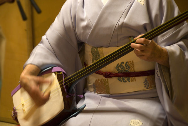 三味線 How to play a shamisen
