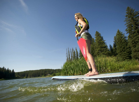Hip in Saskatchewan: Spaß beim Stand-Up Paddling in der Prärie