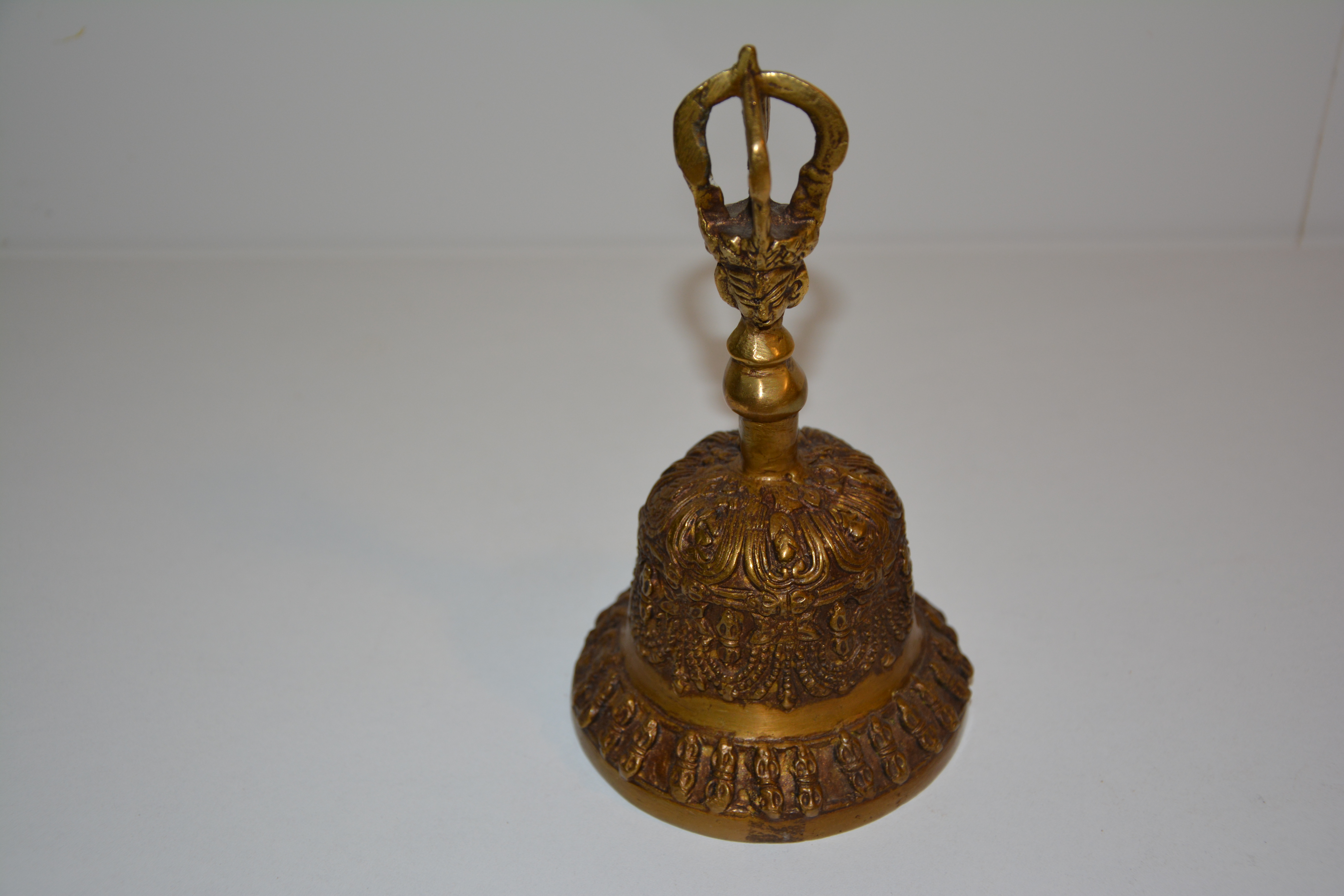 Campana tibetana (China-La India)