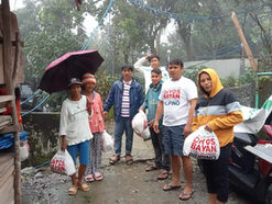 130 households in Tinglayan and Lubuagan receive gifts from Vice-President’s Office