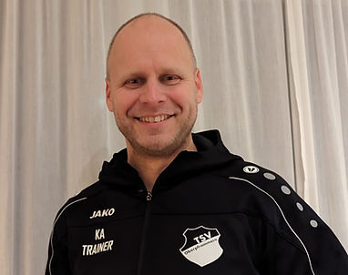 klaus _aschenbrenner.jpeg