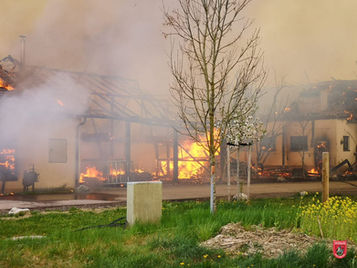 Unterstützung bei Bauernhofbrand in Schechen