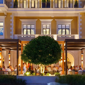 Library Bar- Regent Porto Montenegro