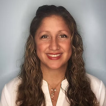 bella head shot_edited.jpg