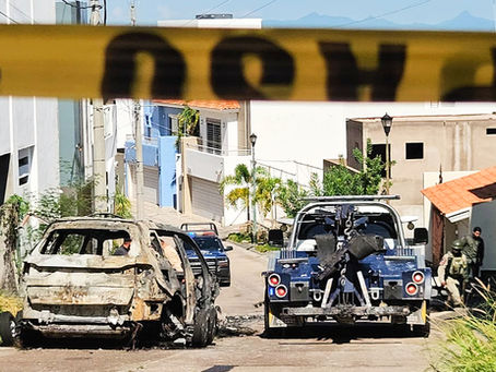 auto quemado por la violencia
