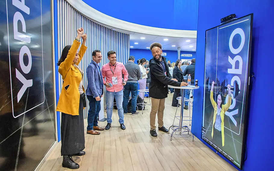 A A011 Studio desenvolveu o Key Visual e das telas com os conteúdos Danone PICOS e E-commerce. Os visitantes do stand da Dano