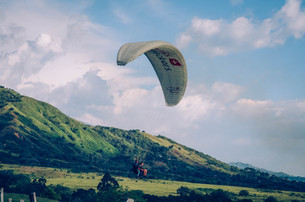 Doğada Skydiving
