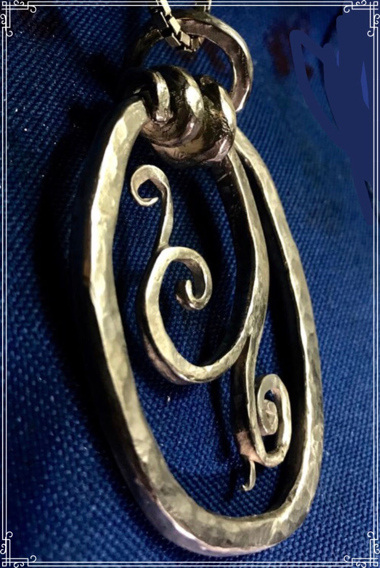 Thumbnail: Oval Split Scroll Pendant 