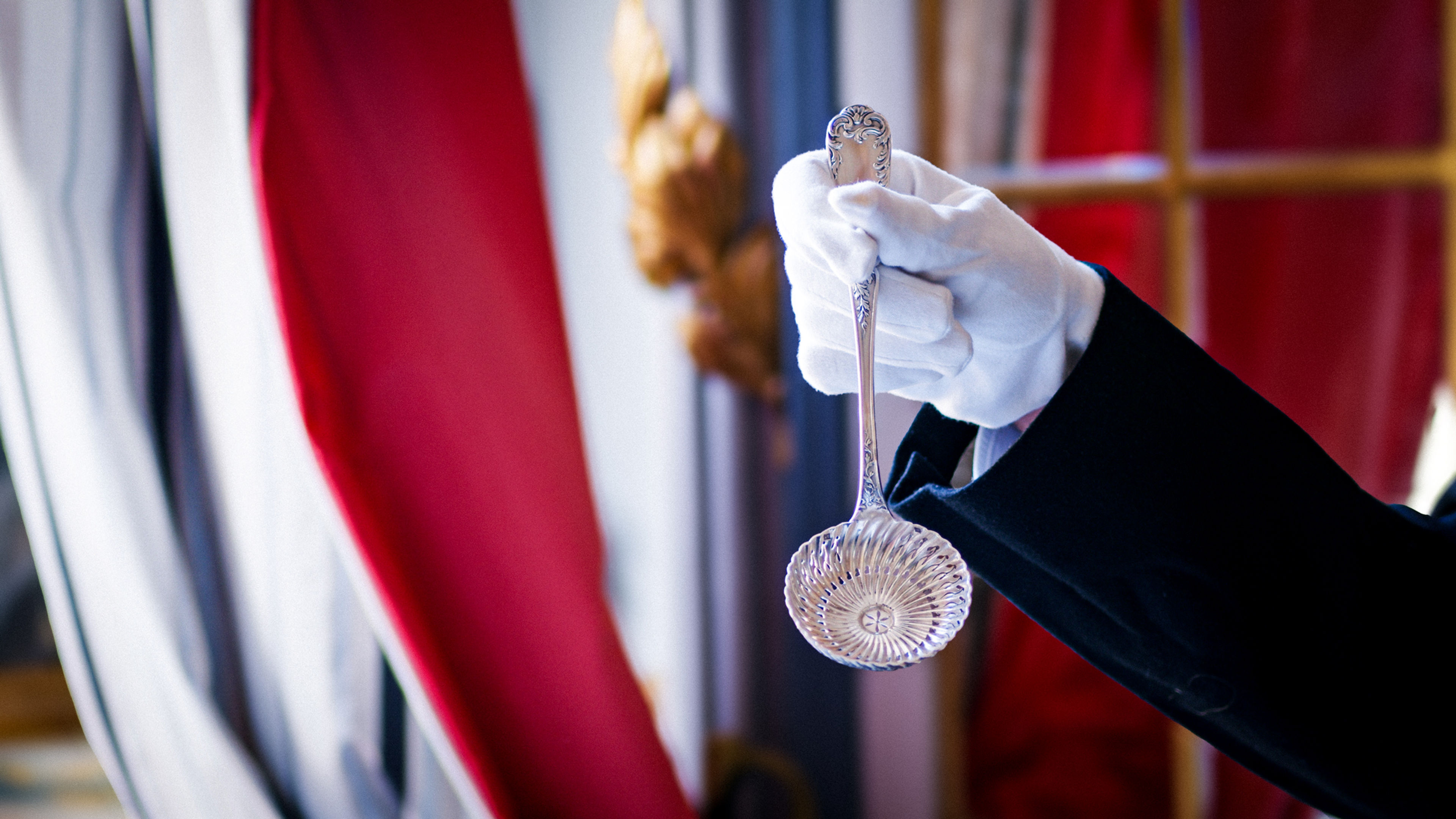 CUILLÈRE À SAUPOUDRER