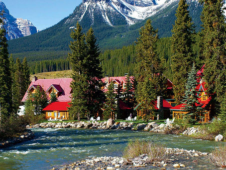 Lake Louise Banff Hotel: Perfect Mountain Retreat