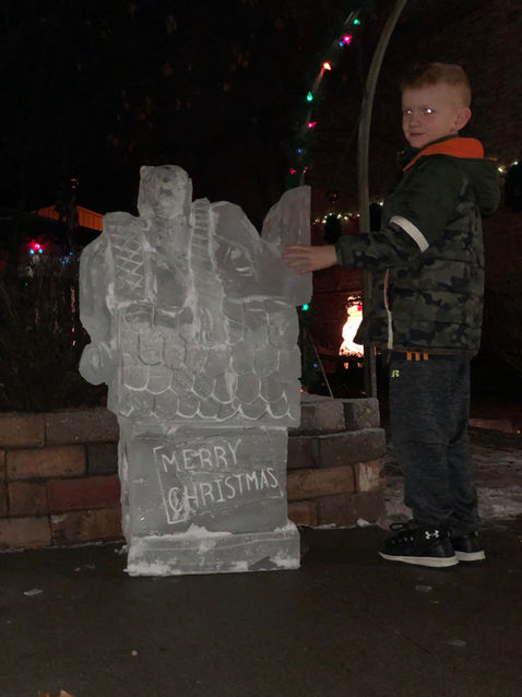 Holiday Happenings-IceSculpture