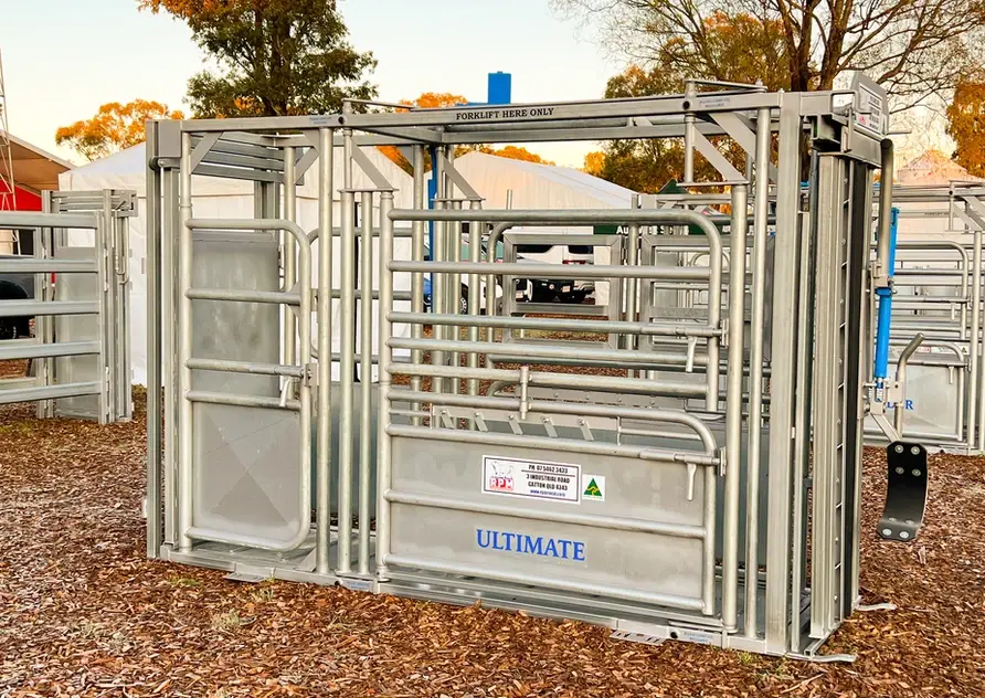 Thumbnail: Cattle Crush RPM Ultimate Hydra Nearside