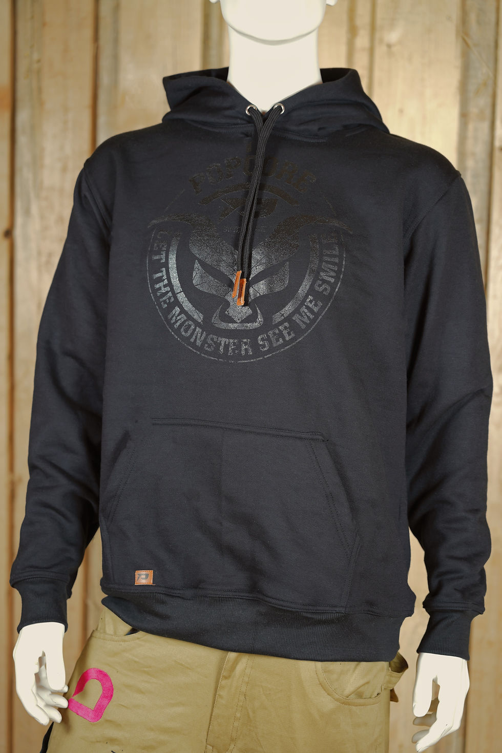 Miniaturbild: POPCORE Monster Hoodie Black 2025 mit Hintergrund
