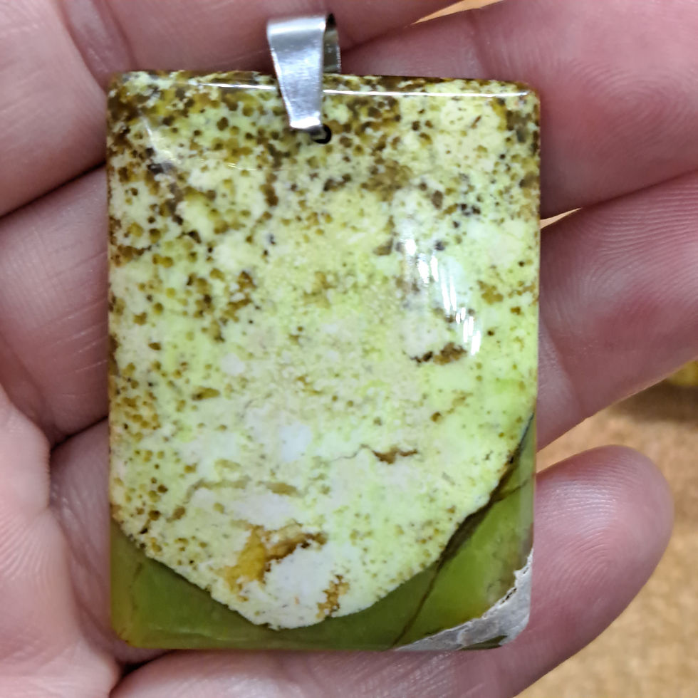 Miniature : Pendentif Pierre Plate Rectangle en Opale Verte AA+