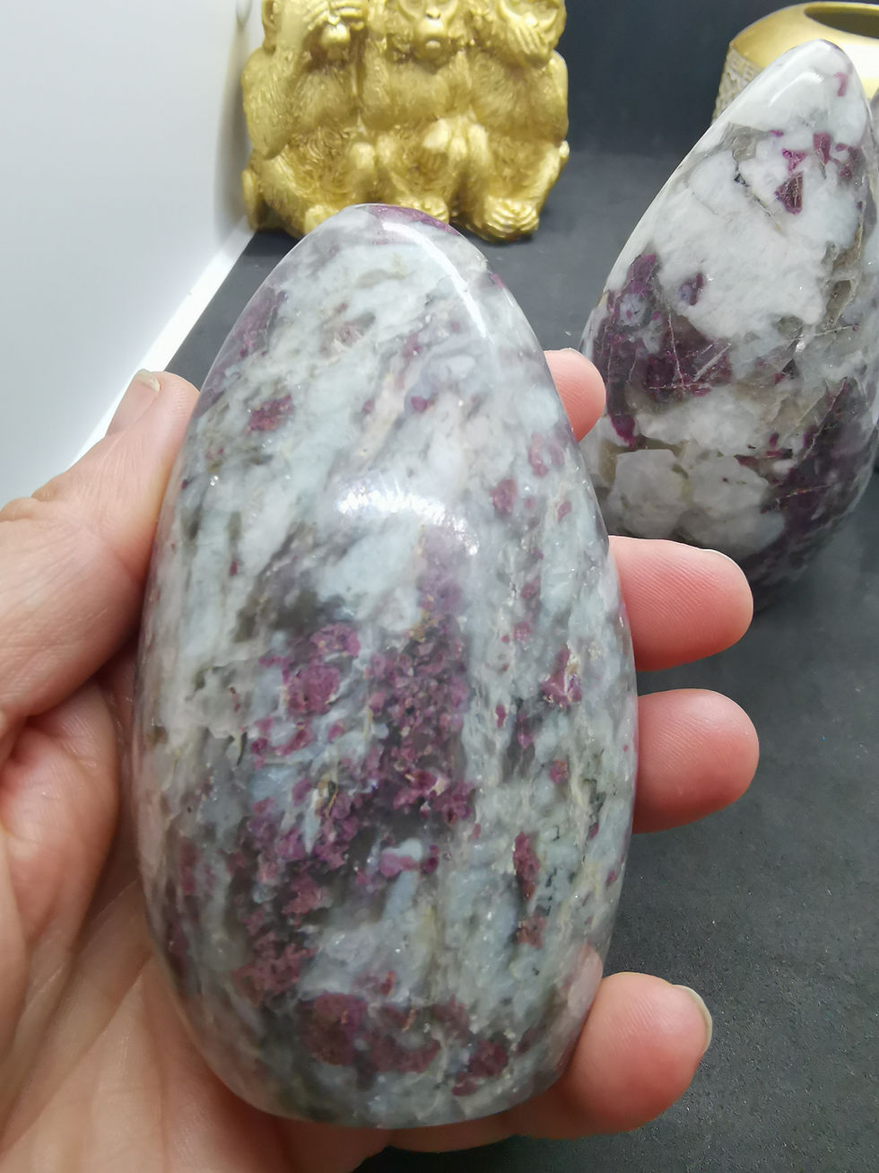 Miniature : Formes Libres en Tourmaline Rose sur Quartz A+
