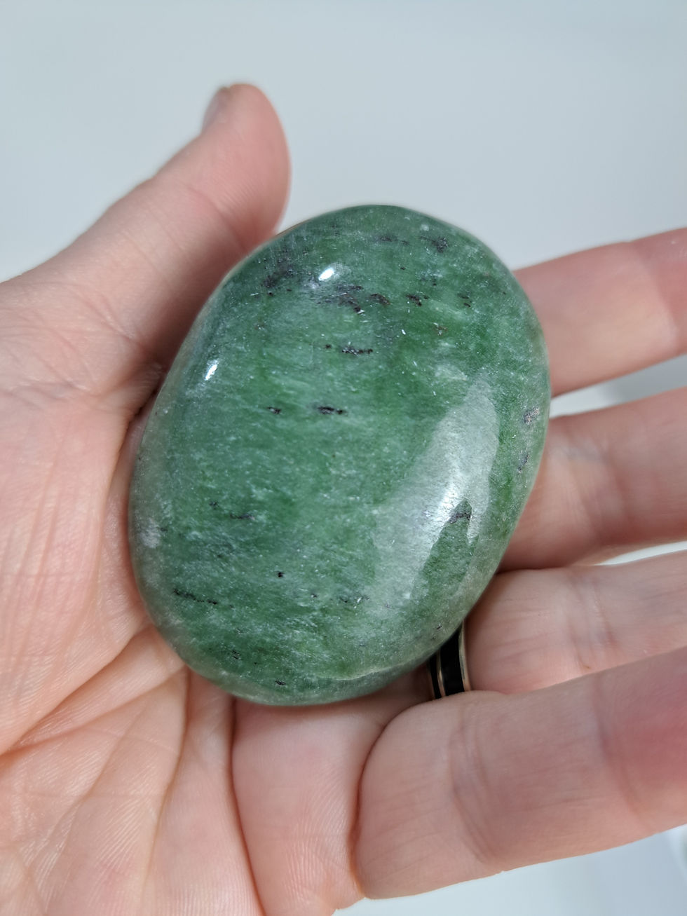 Miniature : Galet en Jade Néphrite