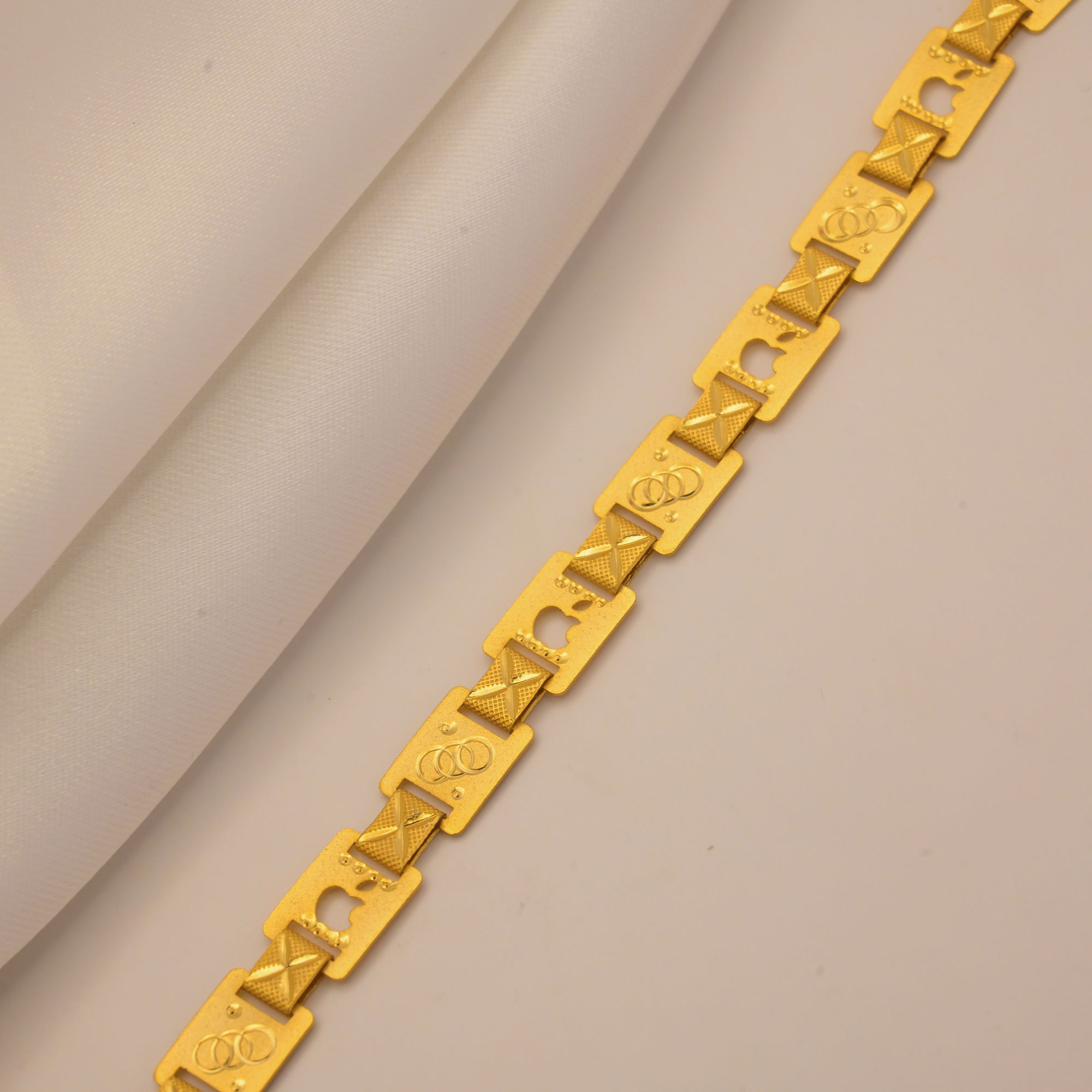 Royal Touch Designer Gold Plated Bracelet