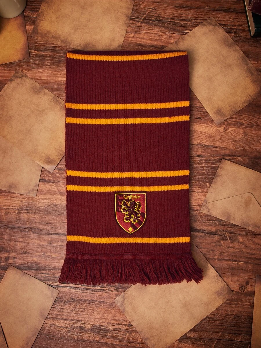 Thumbnail: Harry Potter Gryffindor Scarf