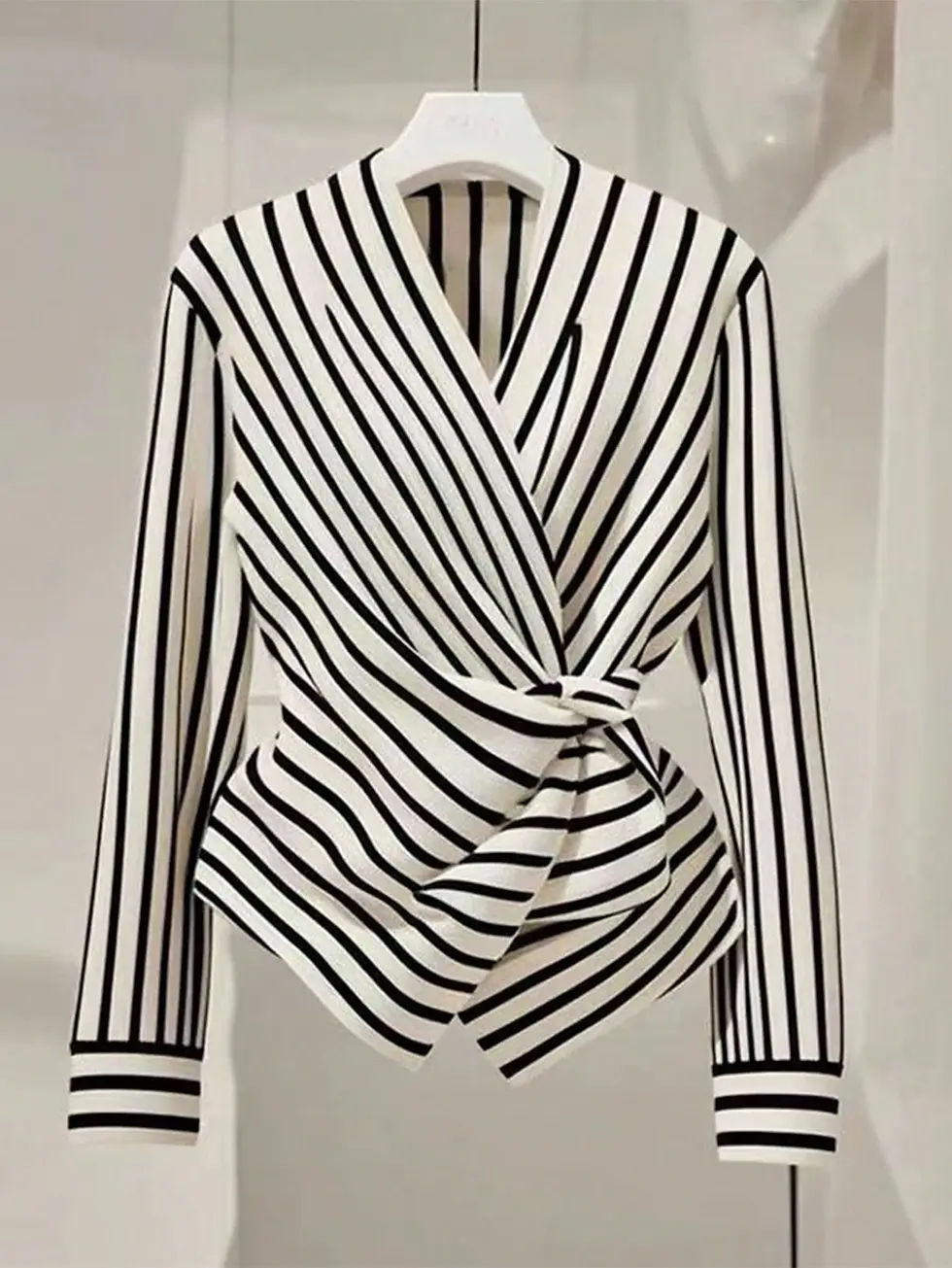 Thumbnail: Women's Striped Long Sleeve Twist Waist Casual Shirt