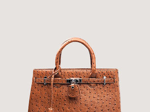 Can you smell the difference between Hermès and Gucci?