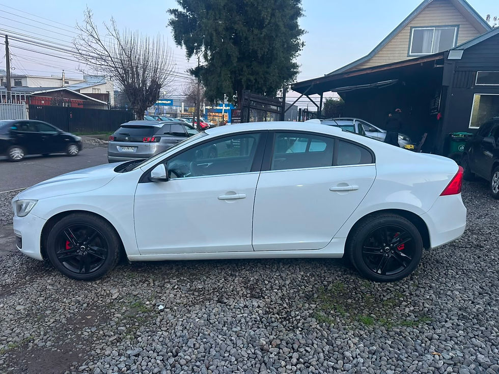 Miniatura: VOLVO S60 1.6 D2 COMFORT DIESEL 4X2 AT 4P 2015