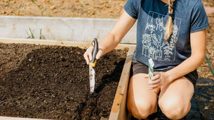 How to Prepare Garden Soil For Planting