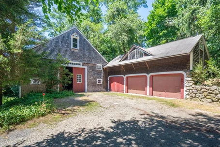 barn exterior