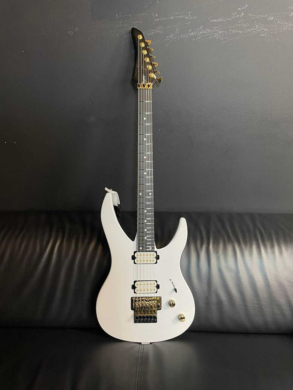 Thumbnail: Schrödinger 6 US Piano White NAMM 2026