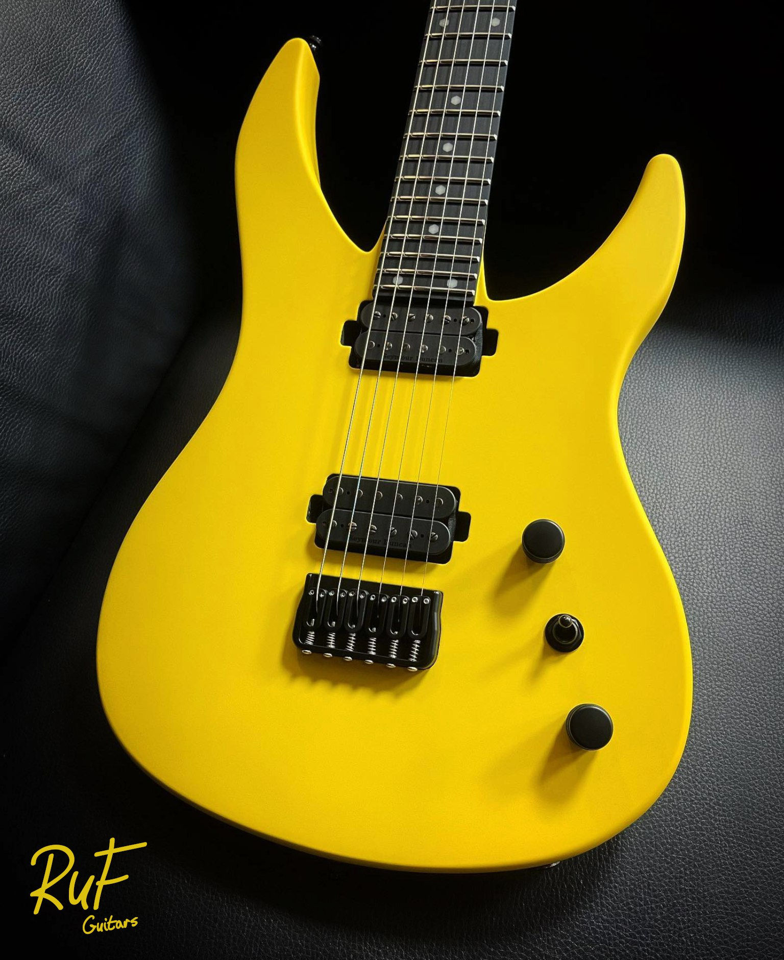 Schrödinger 6 Yellow Satin