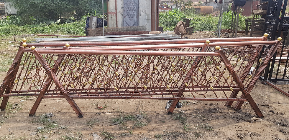 Thumbnail: Pregnant design wrought iron Handrail 