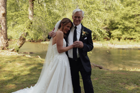 Huntsville Alabama Wedding Venue Creekside at Collier's End Wedding Photographer Spring Wedding First Looks