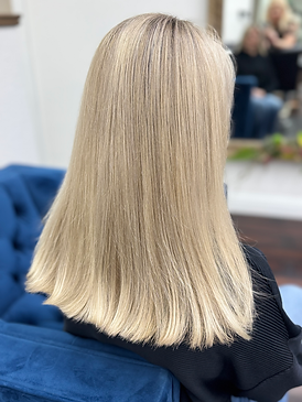 Portfolio_Blond Gradient_2.HEIC