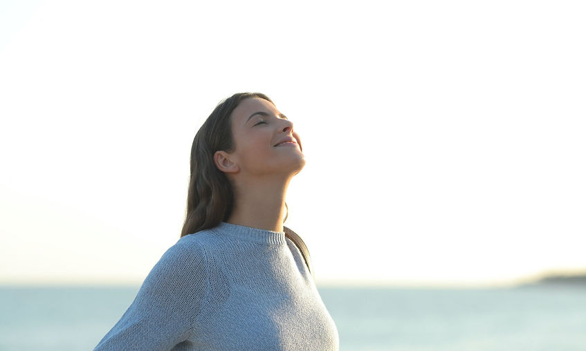 anneleen de clercq teal therapy, happy, relief from stress anxiety, breathing freely, breathwork, healing