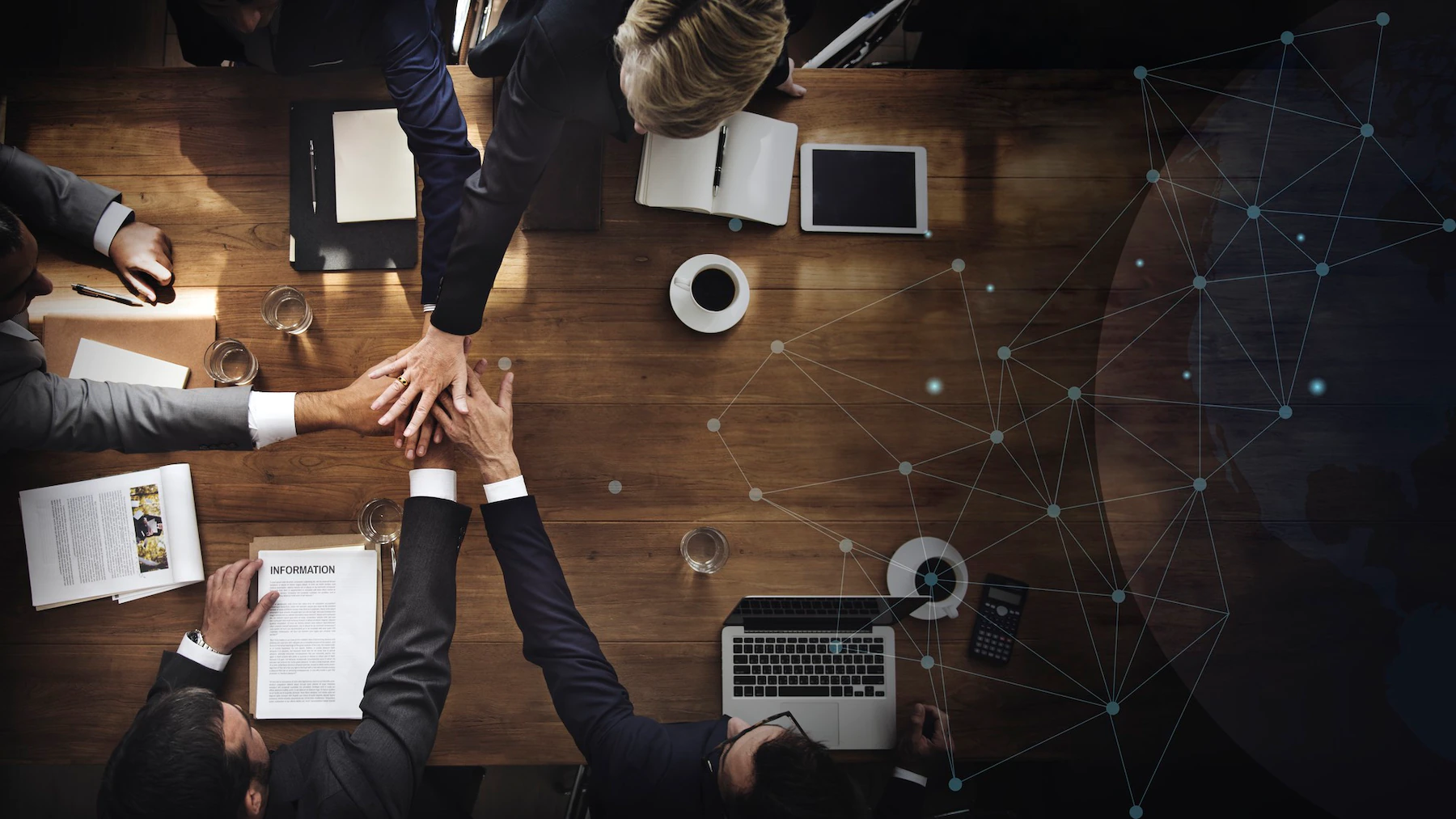 aerial-view-business-team_53876-124515.webp